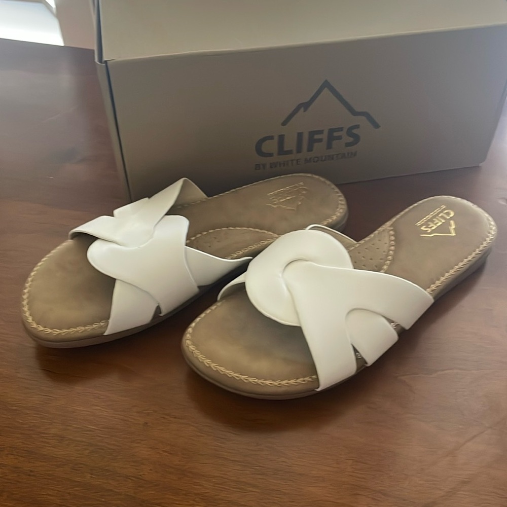 Women’s sandals